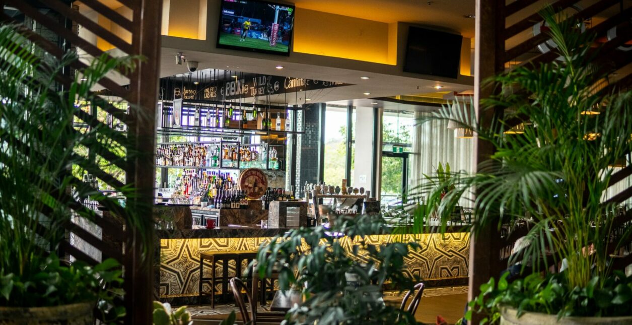 Pub Bar in Carindale, Brisbane Visit The Carindale Hotel QLD